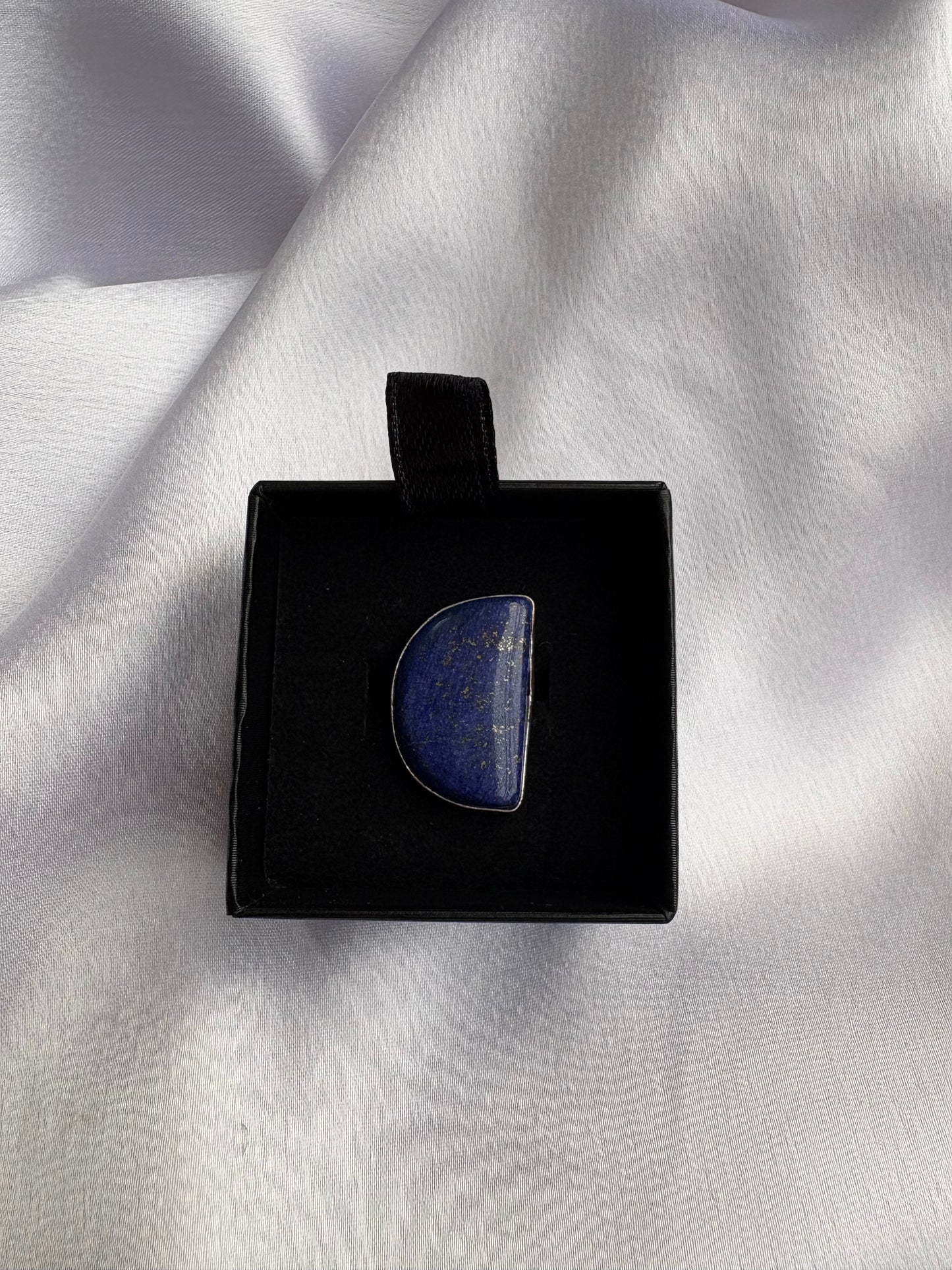 Neelansh Midnight Arc Ring