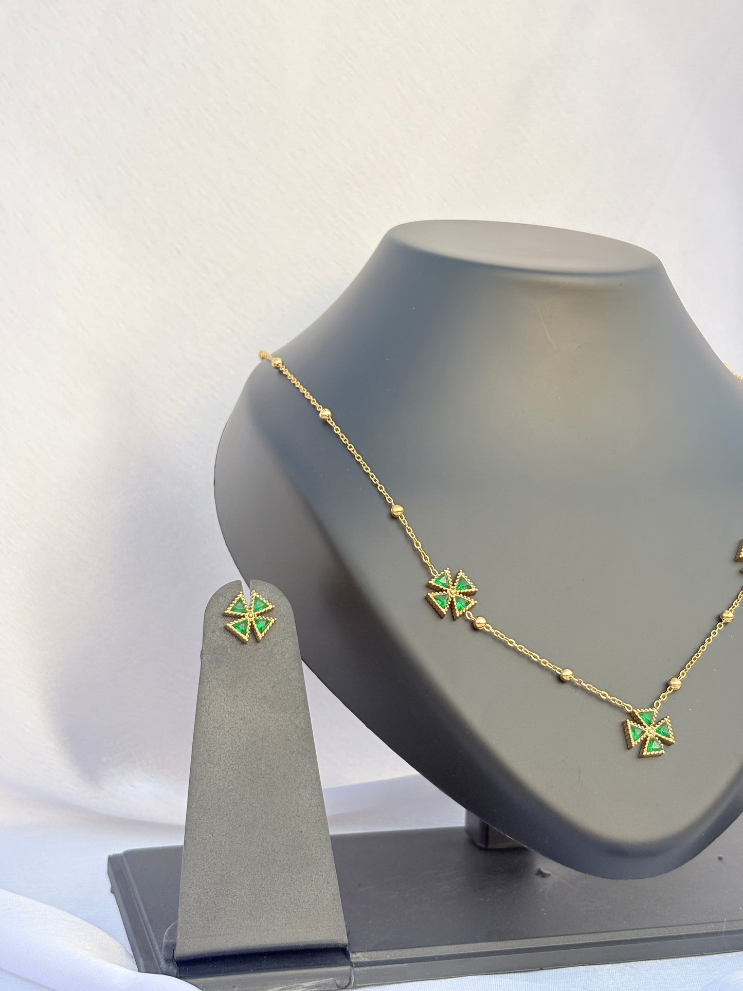 Florina Bloom Necklace Set