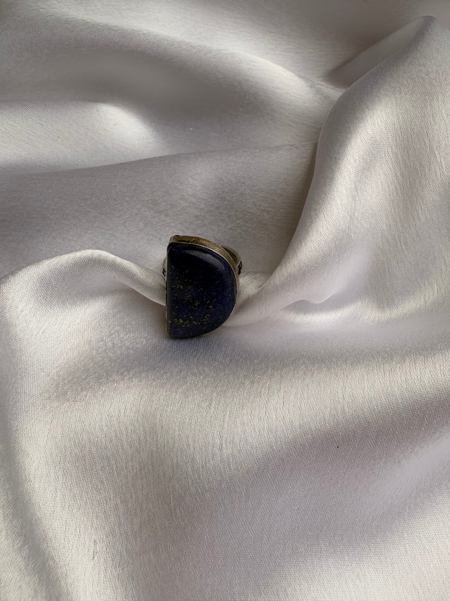 Neelansh Midnight Arc Ring