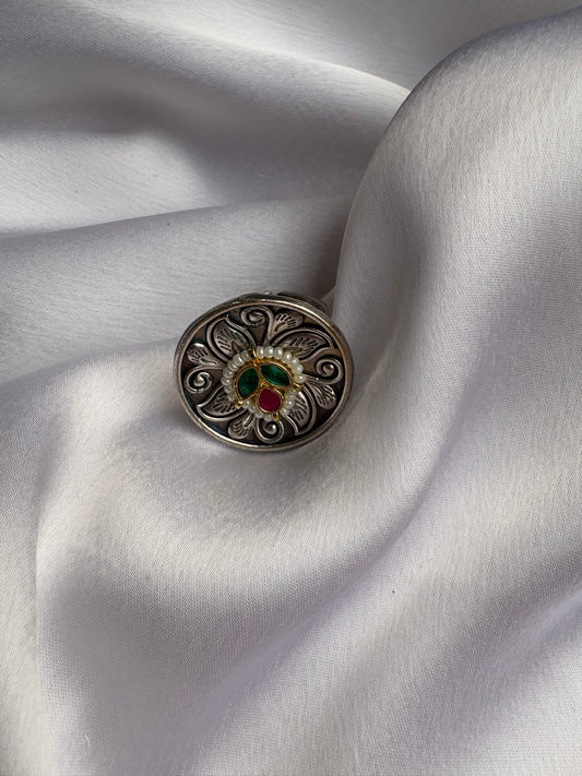 Rajvila Navratna Heritage Ring