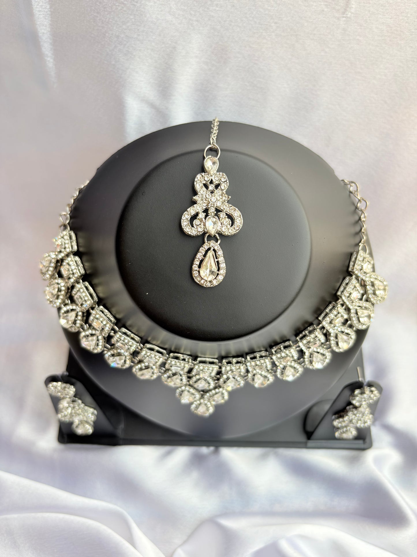 Sitara Royale Diamond Cascade Choker Set