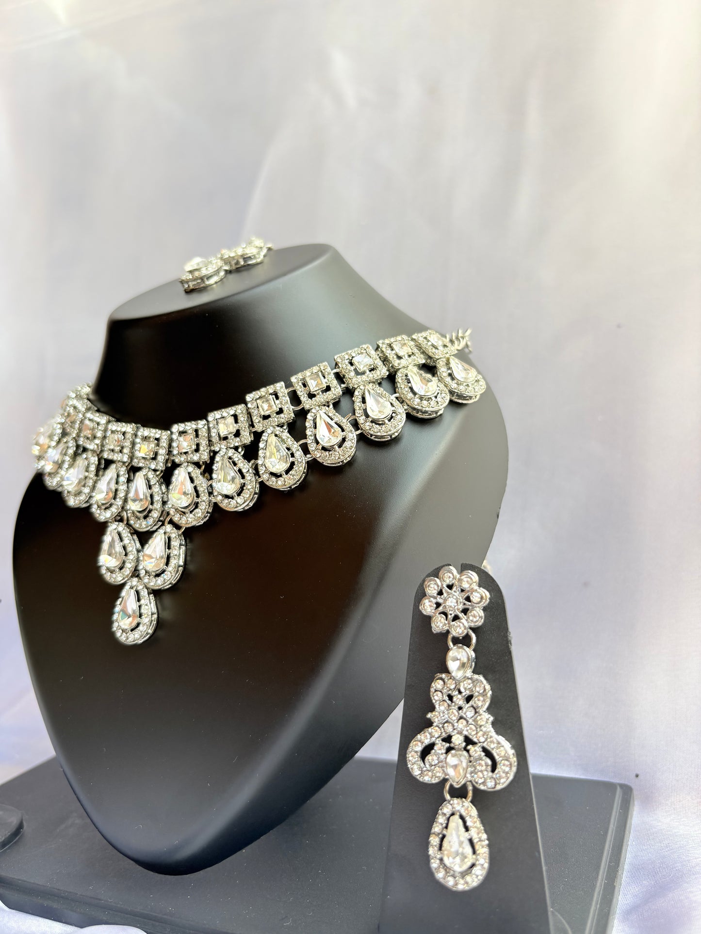 Sitara Royale Diamond Cascade Choker Set