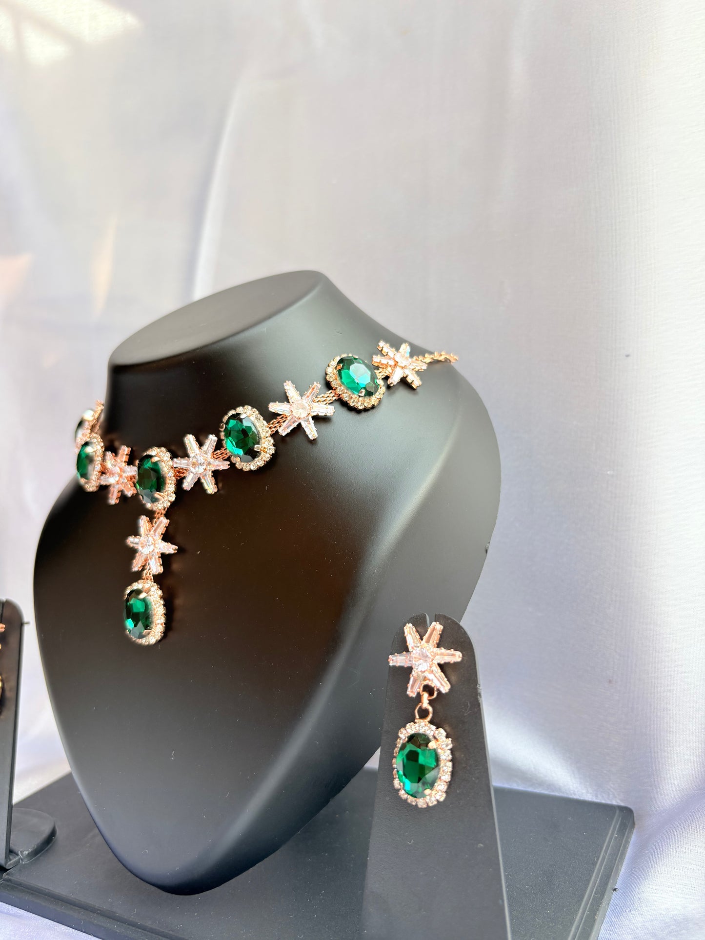 Zehra Garden Bloom Necklace Set