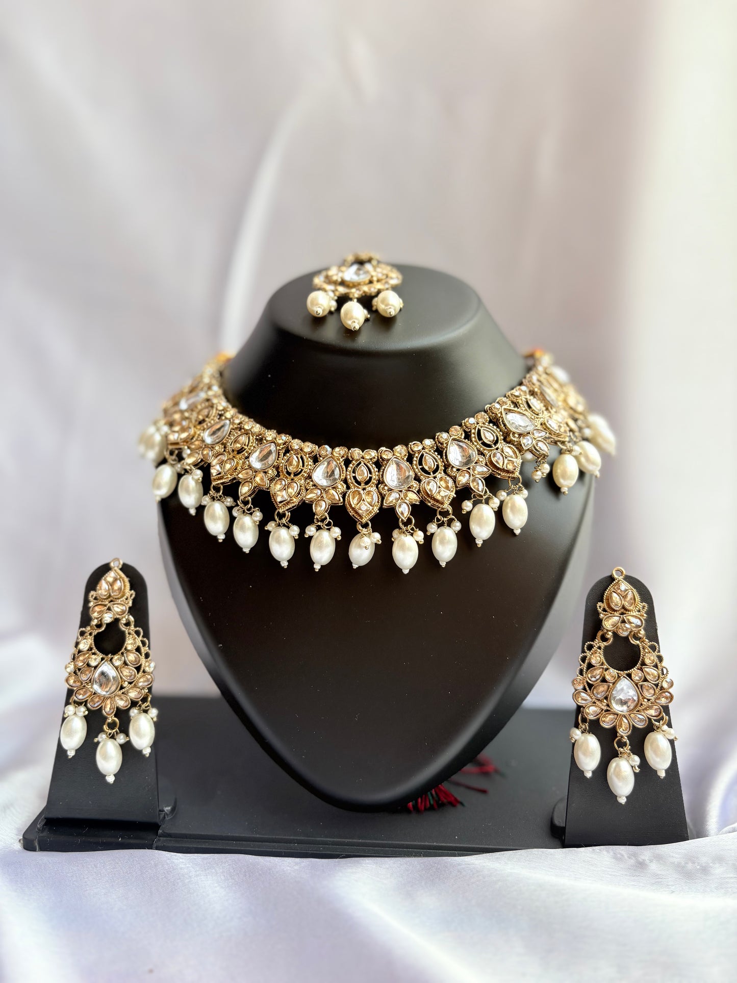 Shaamika Ivory Pearl Heritage Choker Set