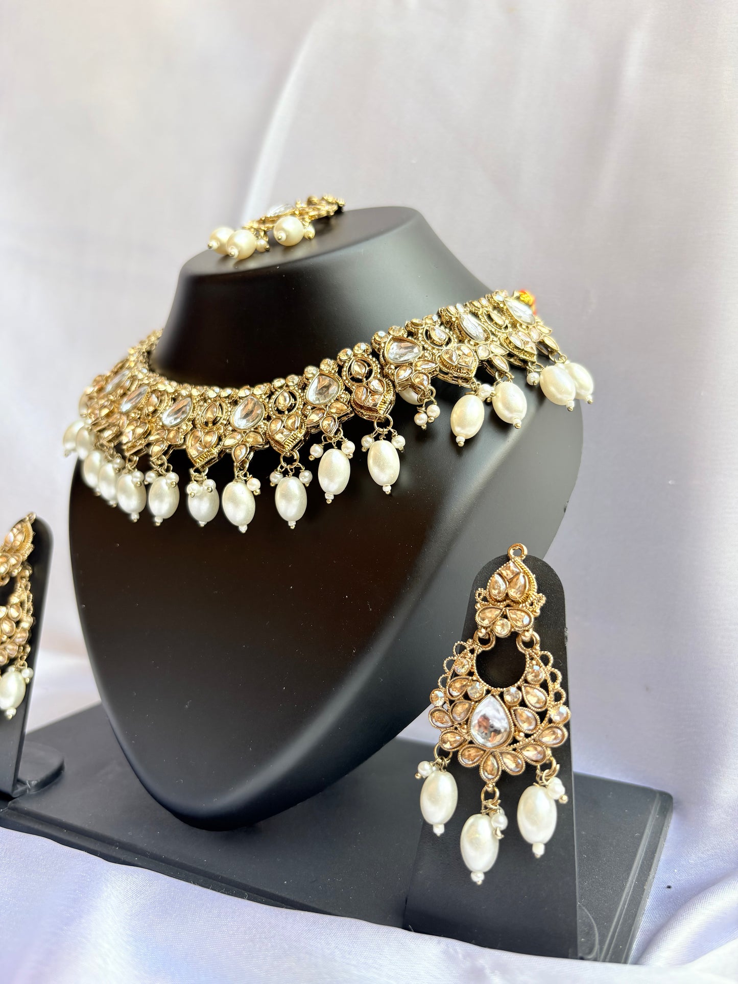 Shaamika Ivory Pearl Heritage Choker Set