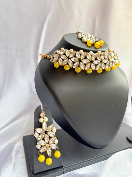 Kesar Phool Kundan Choker Set