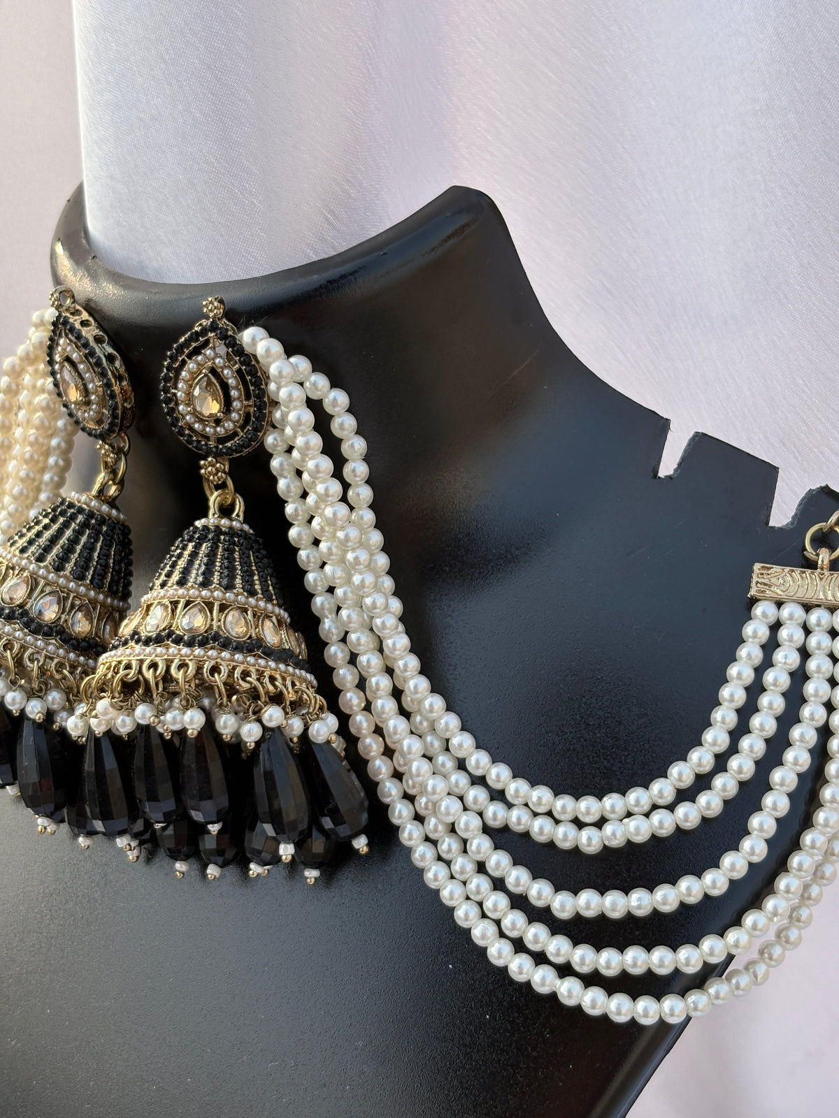 Noor-e-Bahubali Pearl Jhumkas